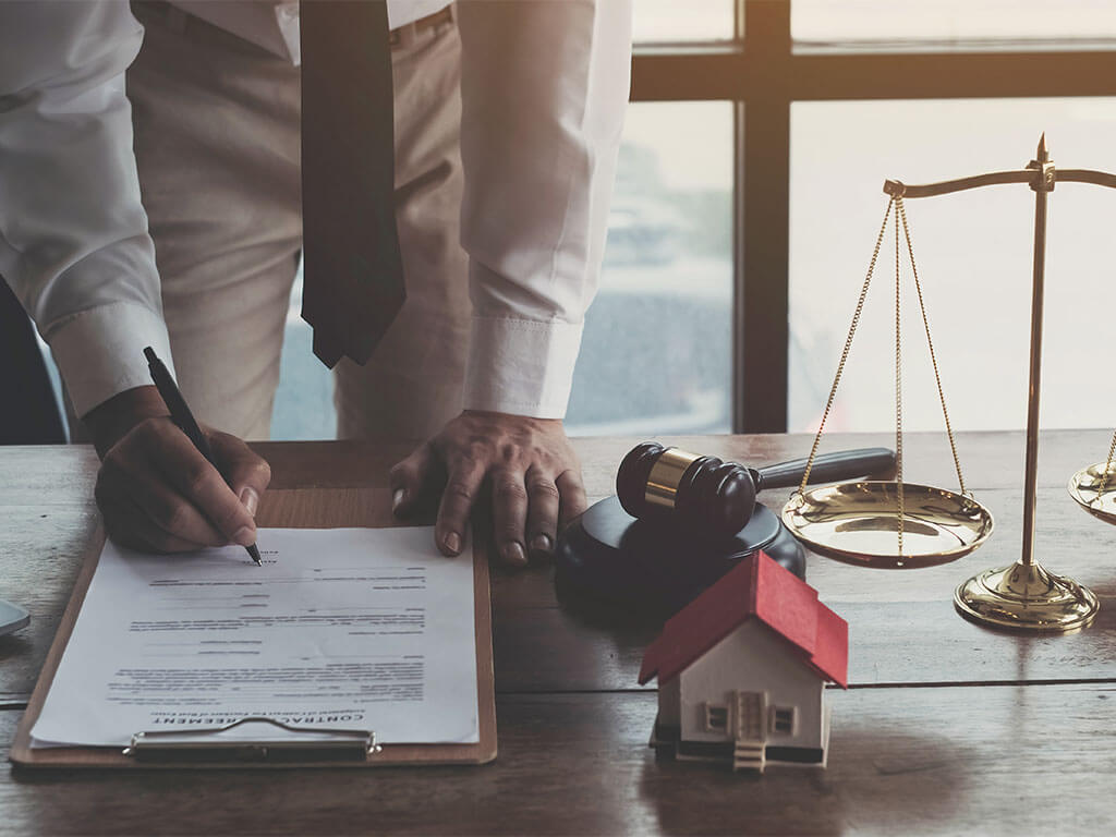 What Do Real Estate Lawyers Do